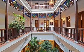 Maison Perumal Pondicherry - A Cgh Earth Experience